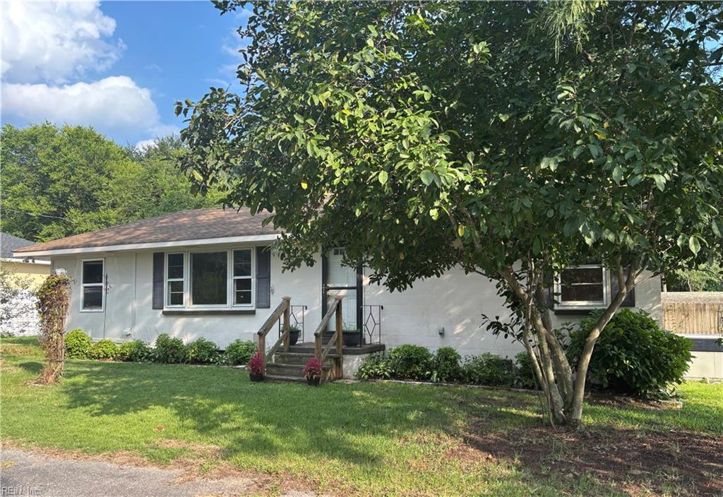 26044 Colonial St Property Photo 2