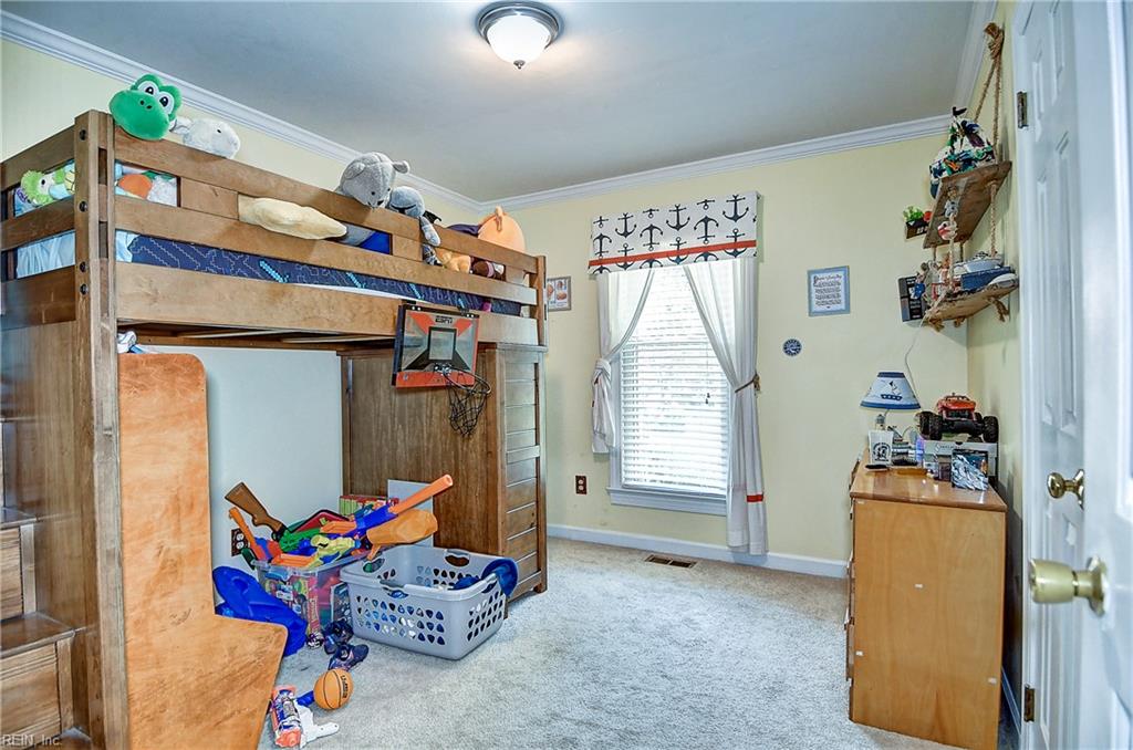 813 Woodrow Ct Property Photo 18