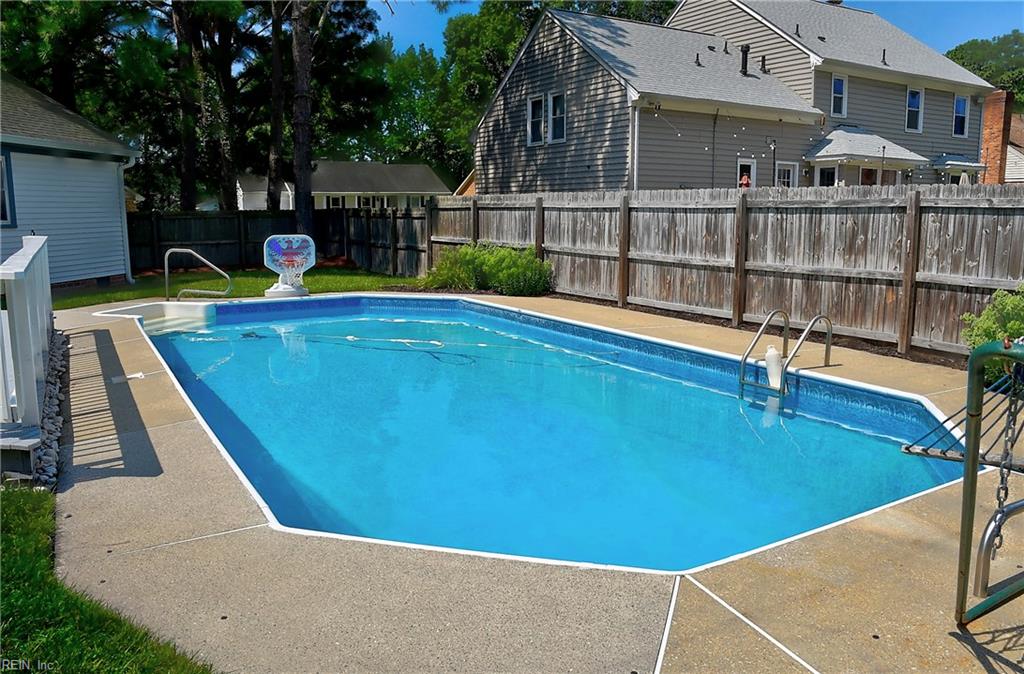 813 Woodrow Ct Property Photo 25