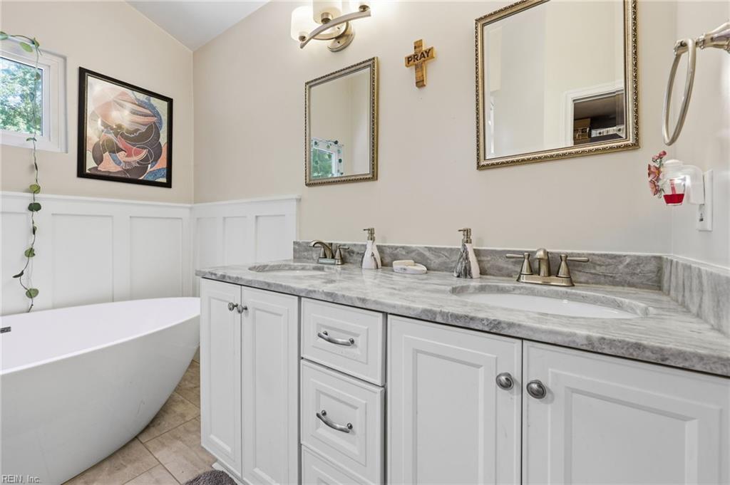 1307 Channing Way Property Photo 7