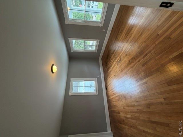 109 W Main St Property Photo 15