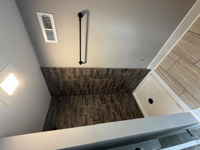 109 W Main St Property Photo 23