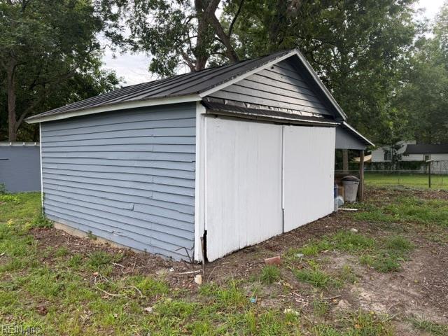109 W Main St Property Photo 25