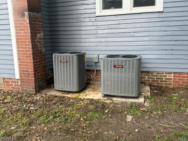 109 W Main St Property Photo 29