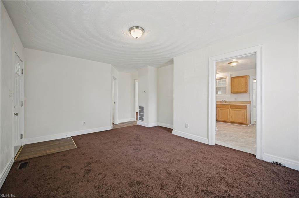 428 Melville Rd Property Photo 8