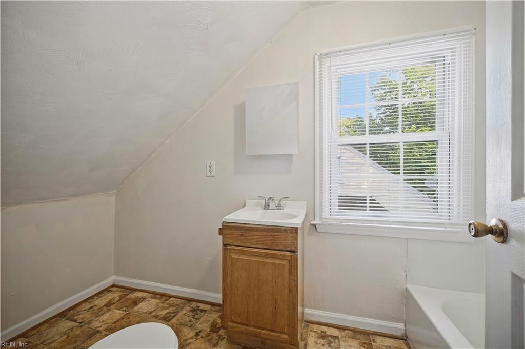 428 Melville Rd Property Photo 26