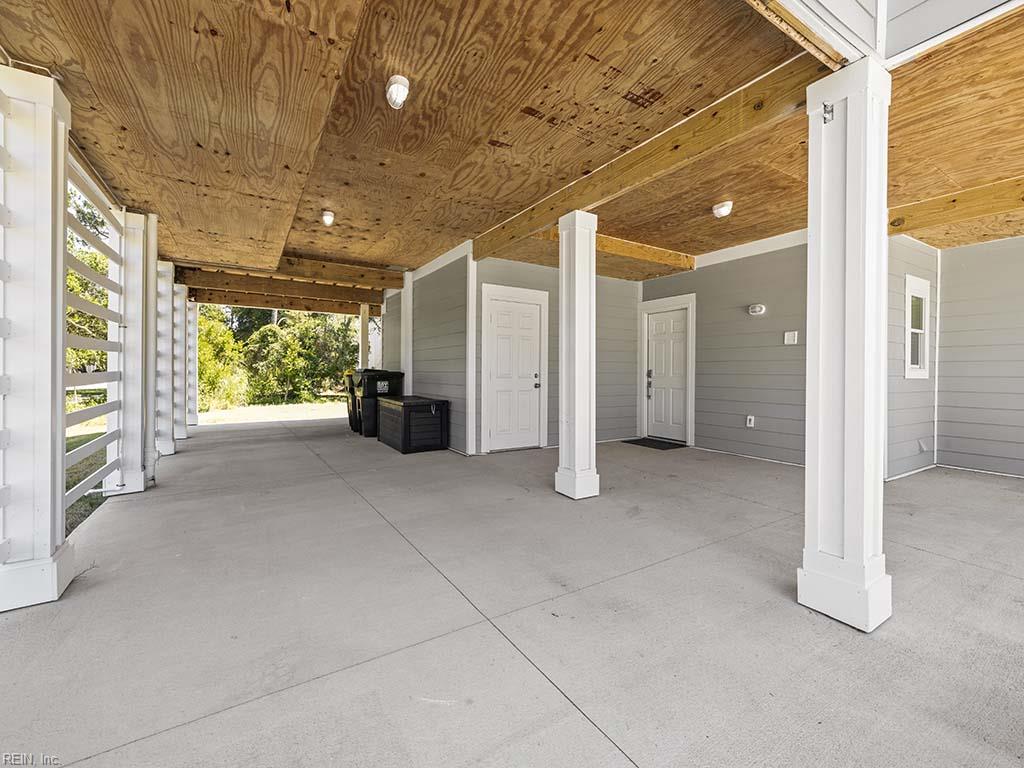 1036 Hampton St Property Photo 34