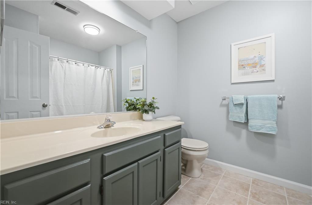 1736 Royal Cove Ct Property Photo 29