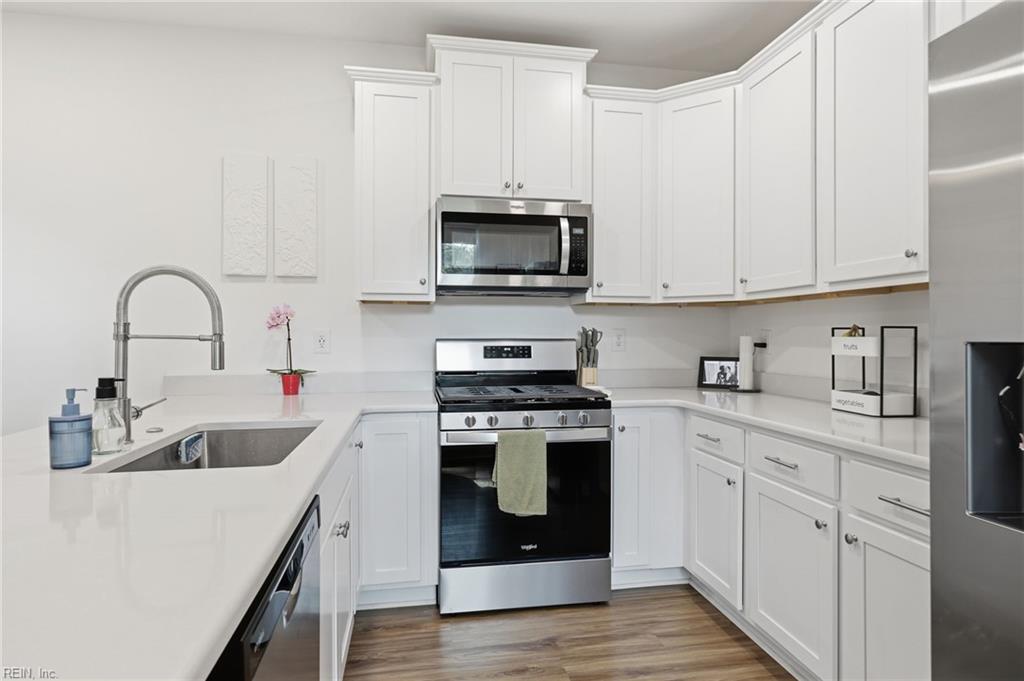 1557 Michigan Ave Property Photo 11