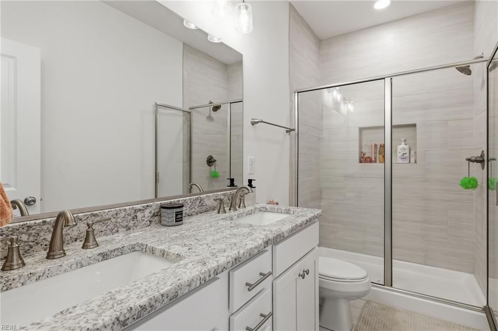 1557 Michigan Ave Property Photo 19