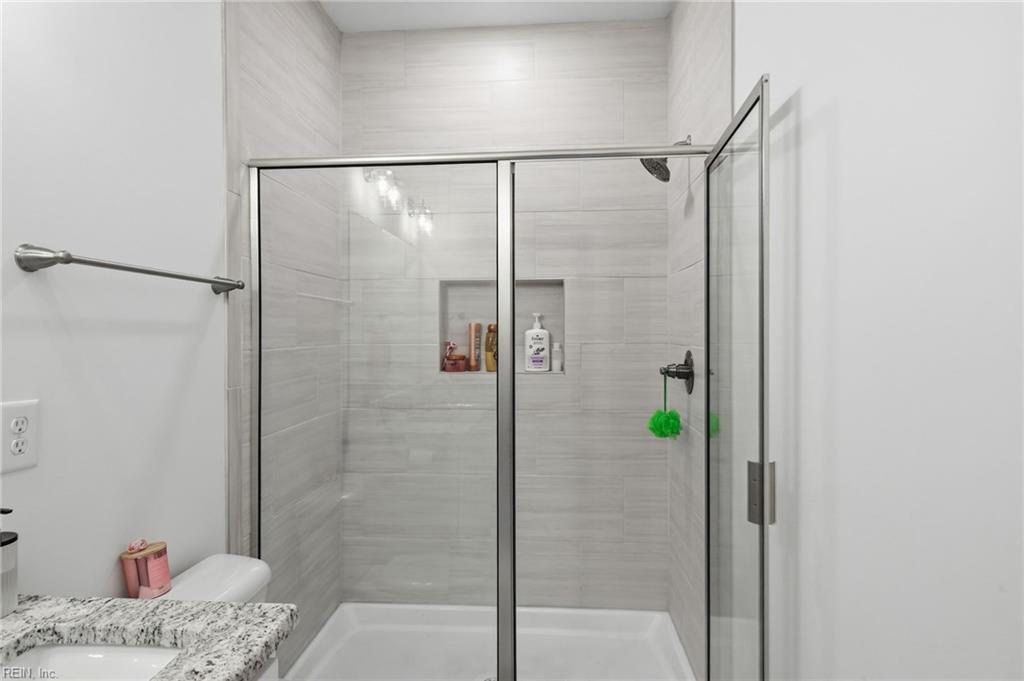 1557 Michigan Ave Property Photo 20