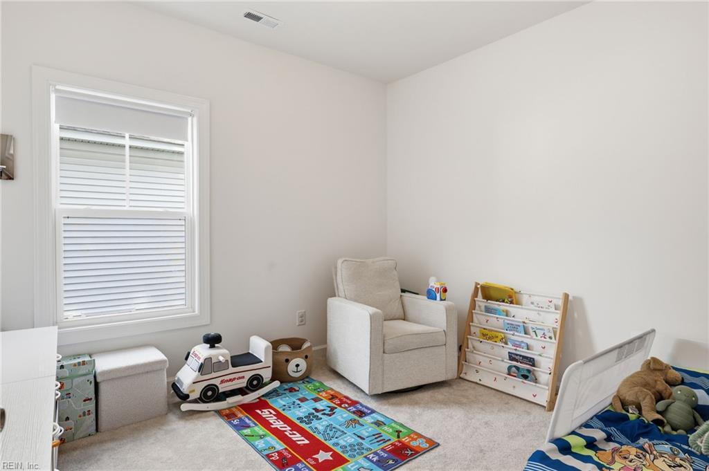 1557 Michigan Ave Property Photo 22