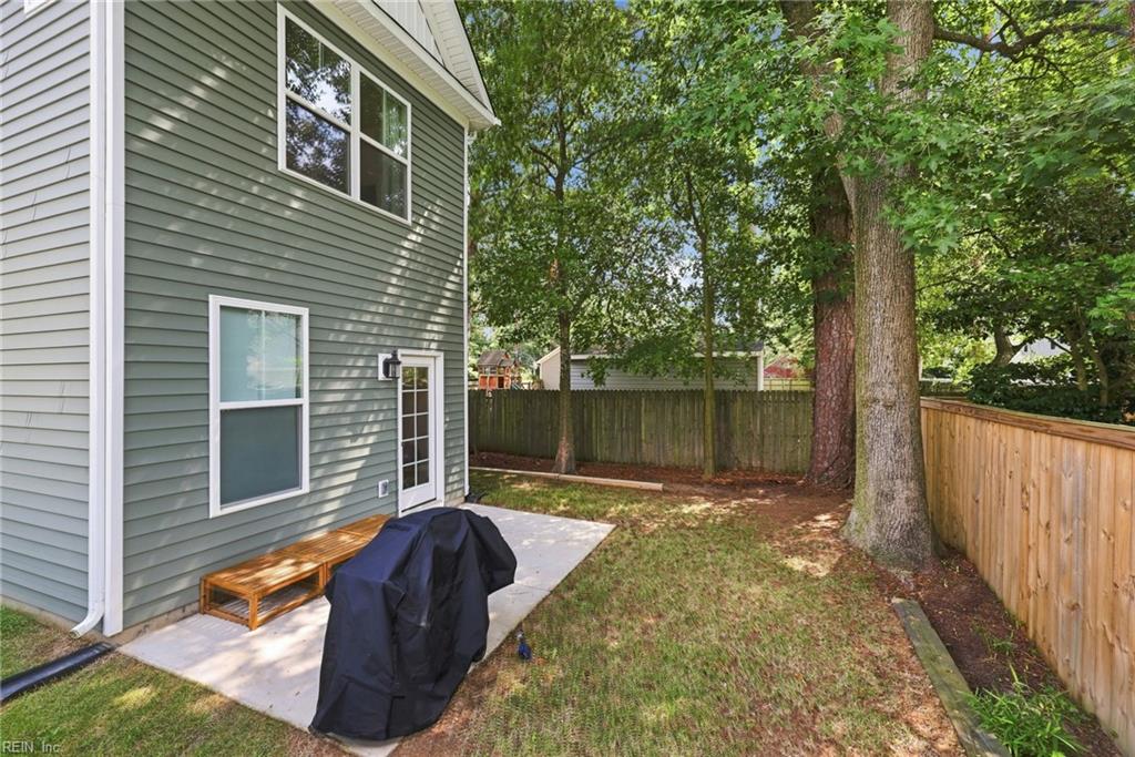 1557 Michigan Ave Property Photo 29
