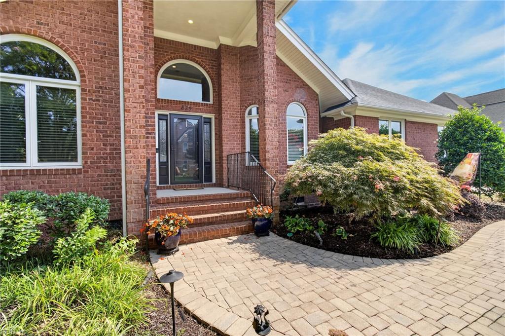 825 Waterfall Way Property Photo 2