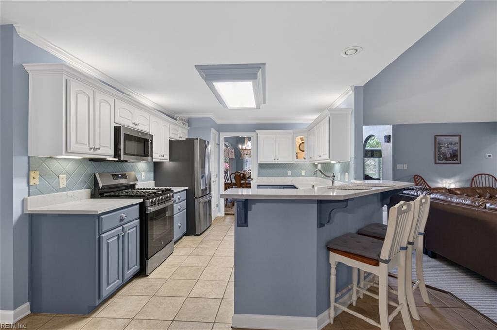 825 Waterfall Way Property Photo 14