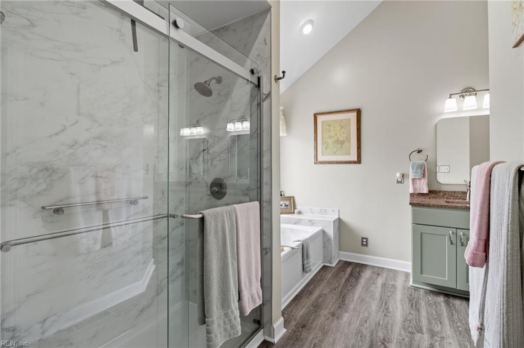 825 Waterfall Way Property Photo 24