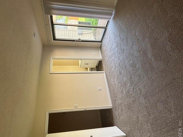 5412 Campus Dr Property Photo 5
