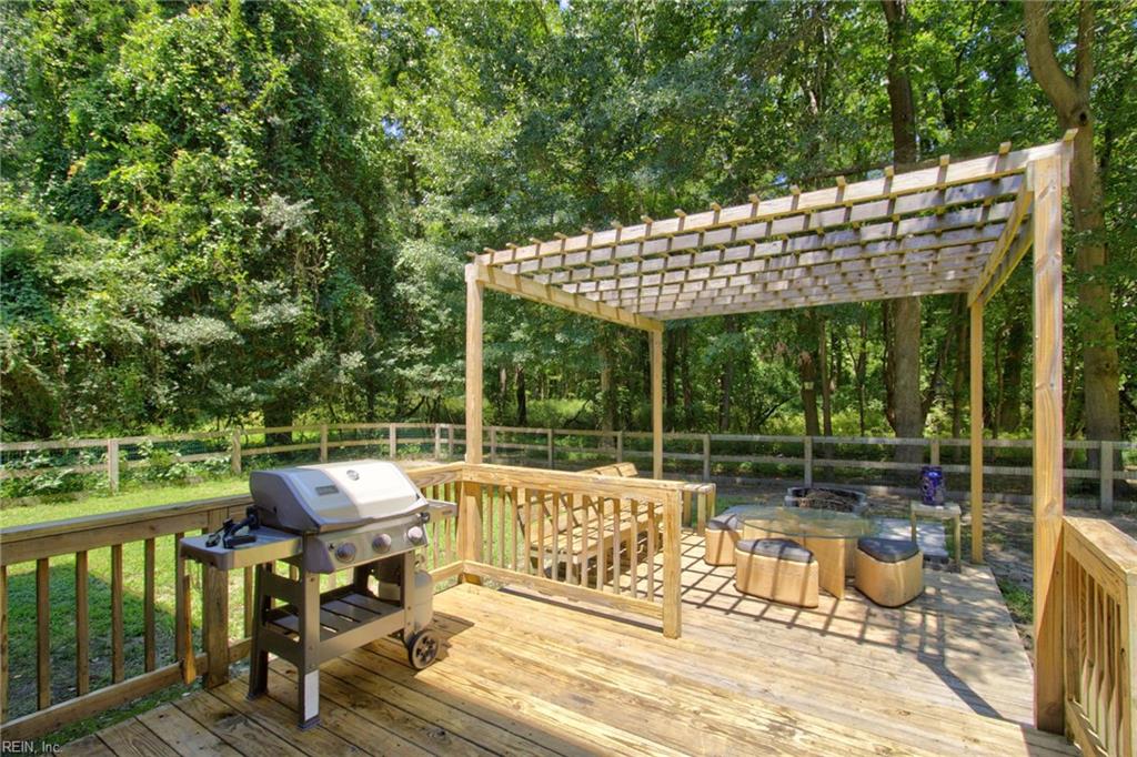 3930 Pughsville Rd Property Photo 4