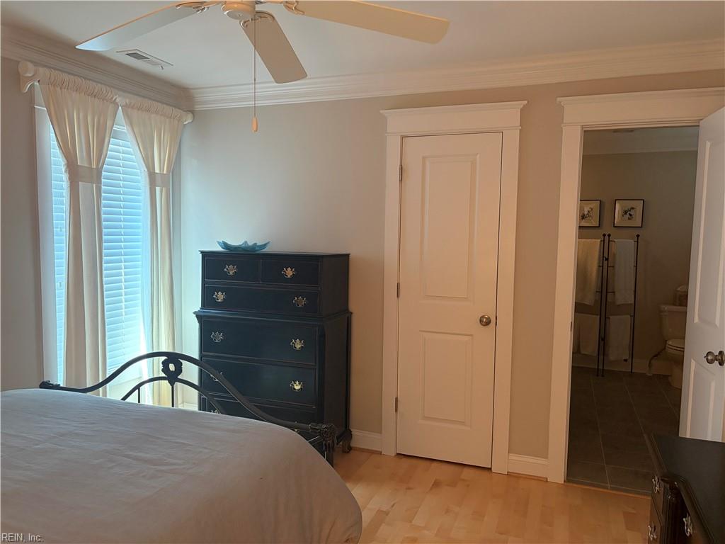 213 76th St Property Photo 6