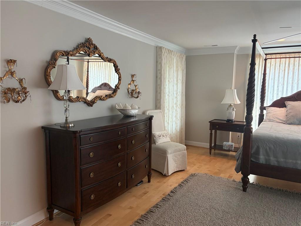 213 76th St Property Photo 16