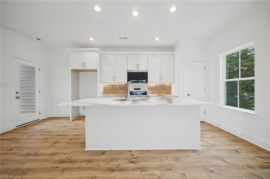3753 Clipper Bay Dr Property Photo 11