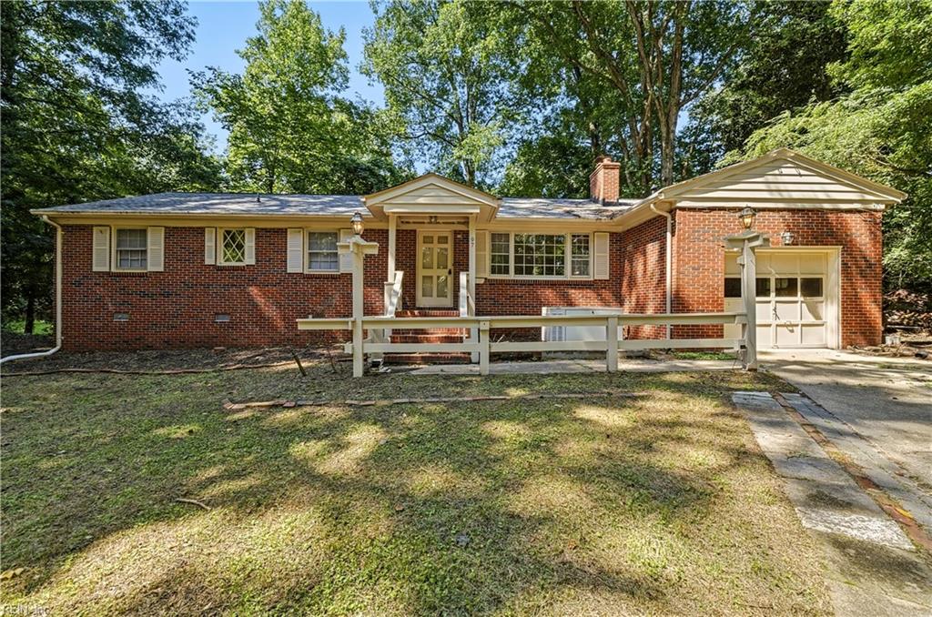 97 Shamrock Ln Property Photo 1