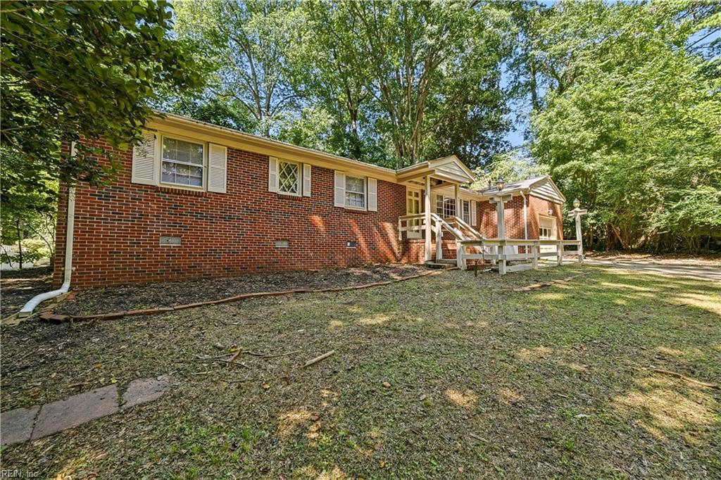 97 Shamrock Ln Property Photo 2