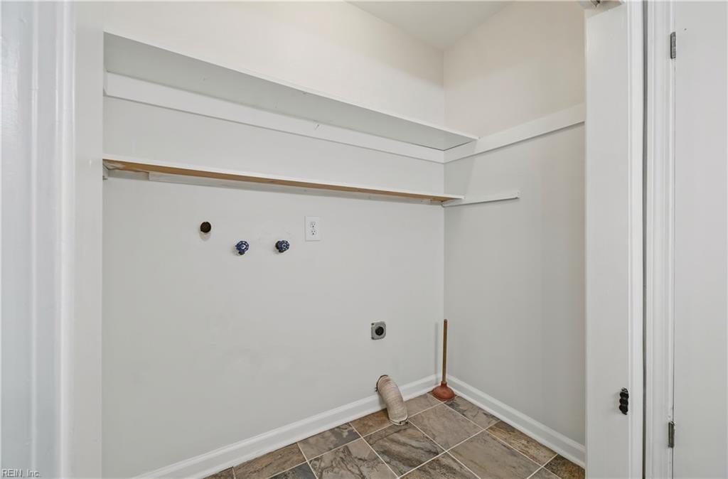 97 Shamrock Ln Property Photo 23