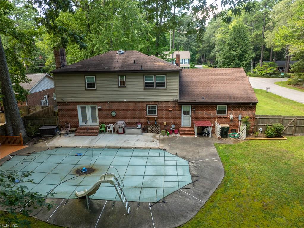 200 Walden Dr Property Photo 6