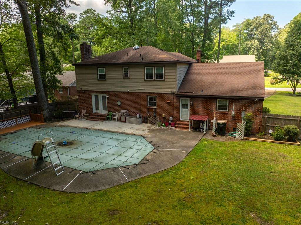 200 Walden Dr Property Photo 8