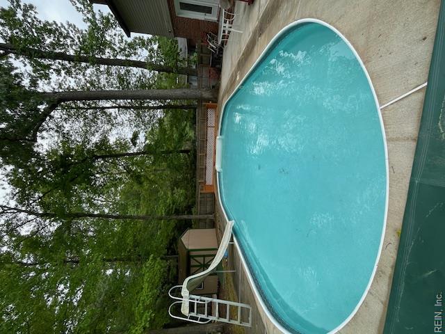 200 Walden Dr Property Photo 9