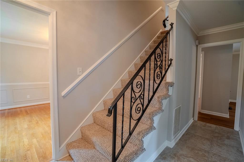 200 Walden Dr Property Photo 12