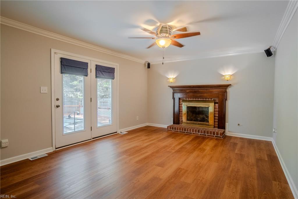 200 Walden Dr Property Photo 17