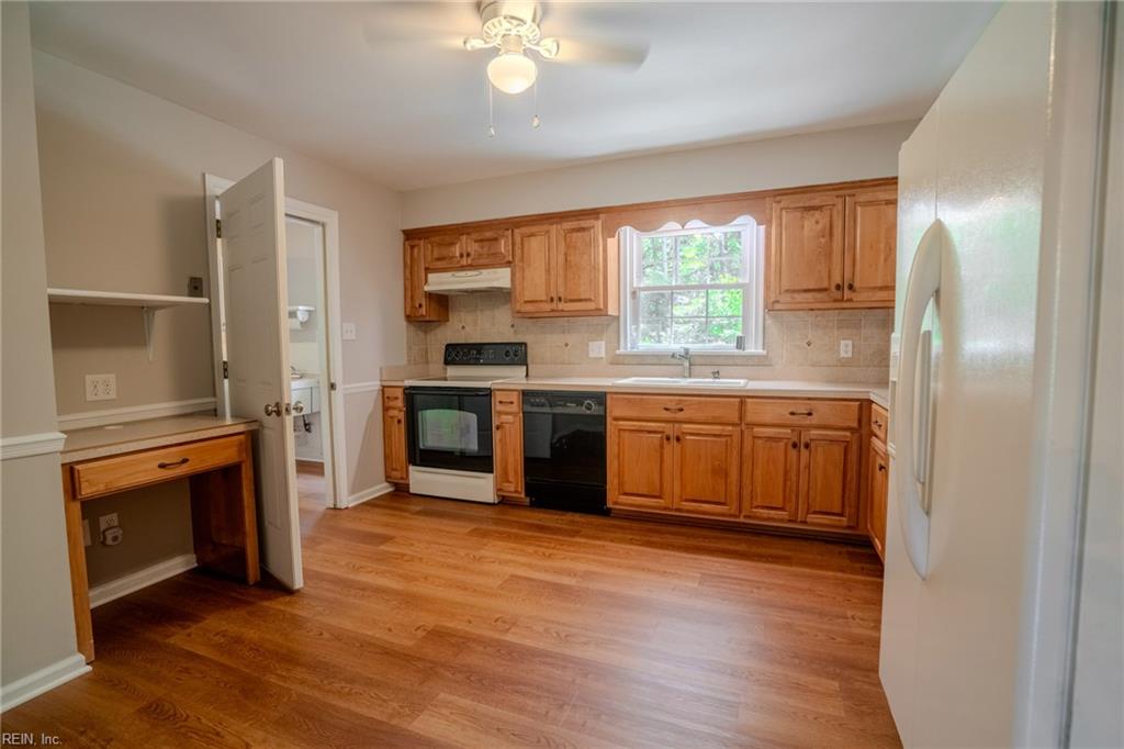 200 Walden Dr Property Photo 20