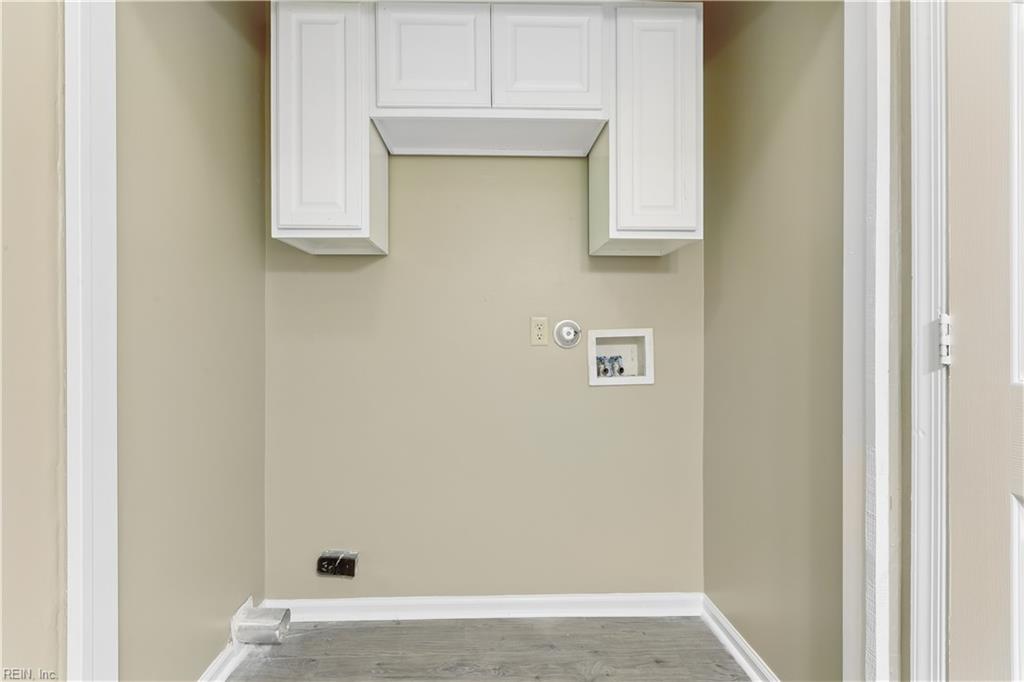 243 Windsor Rd Property Photo 12