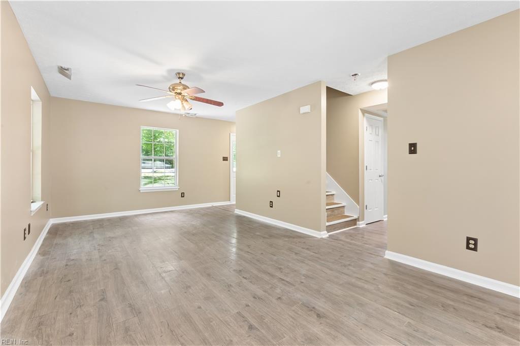 243 Windsor Rd Property Photo 17