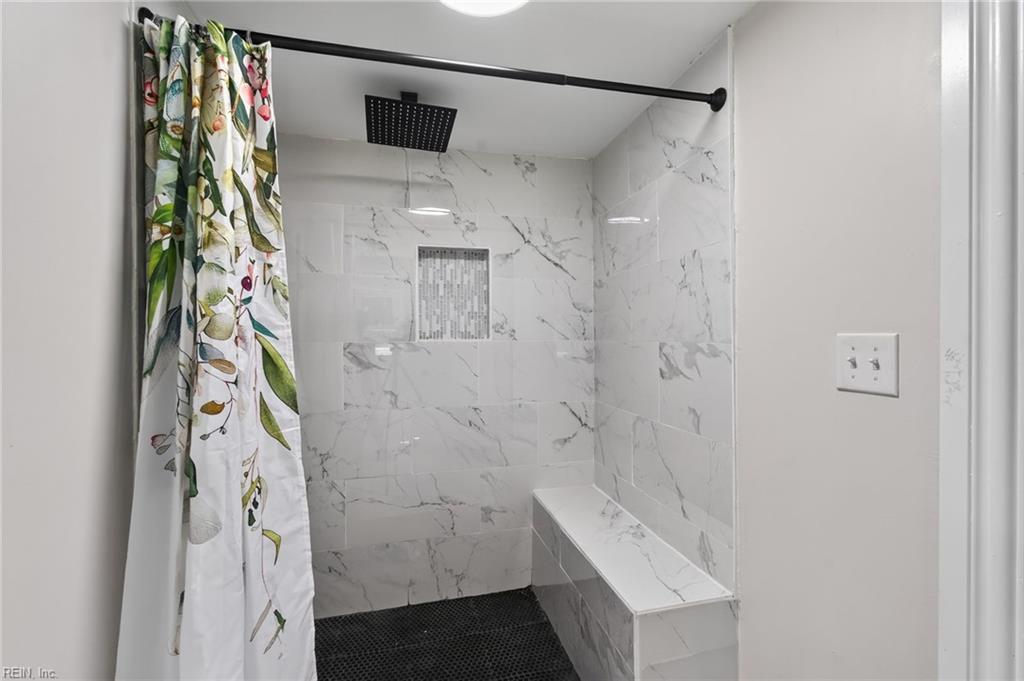 764 Greenway Rd Property Photo 4