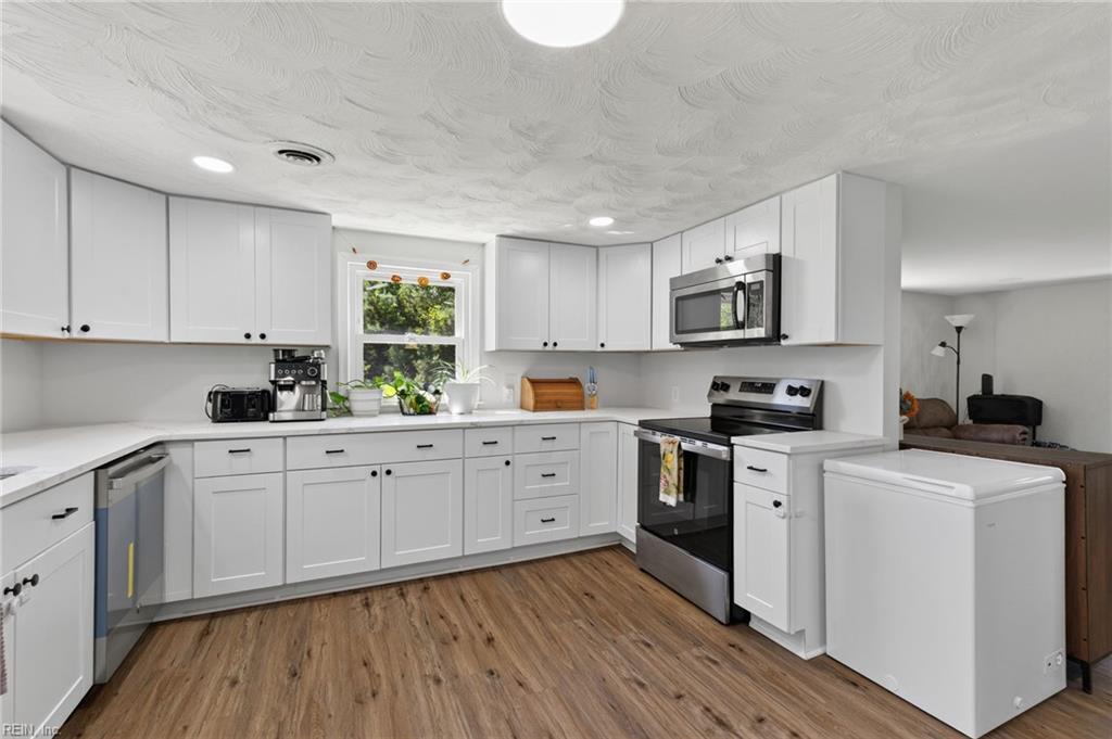 764 Greenway Rd Property Photo 9