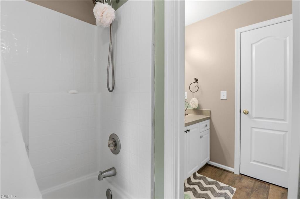313 Lane Cres Property Photo 29