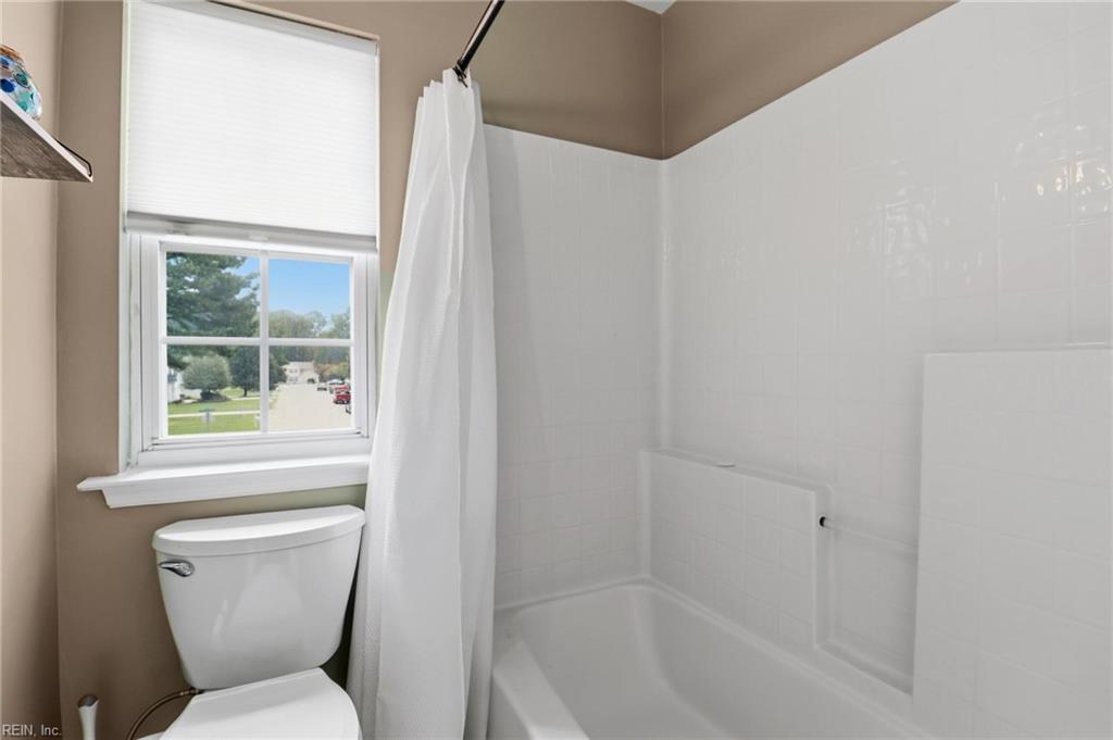 313 Lane Cres Property Photo 30