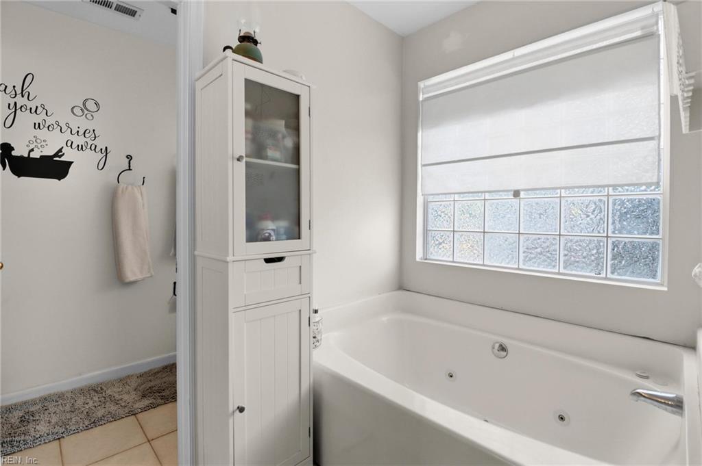313 Lane Cres Property Photo 35
