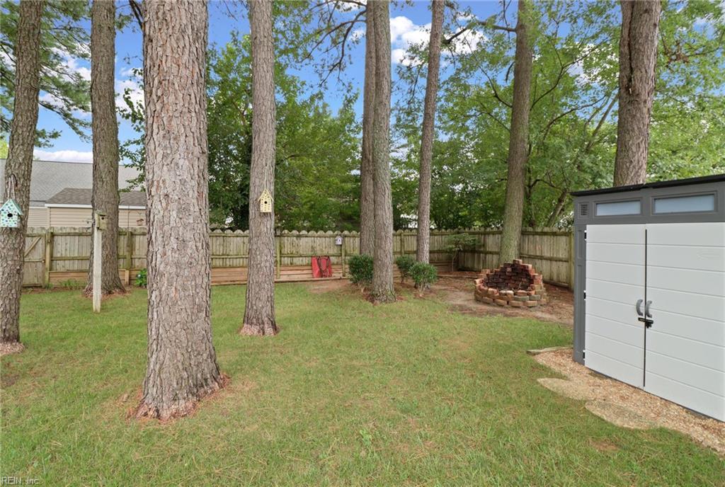 313 Lane Cres Property Photo 46