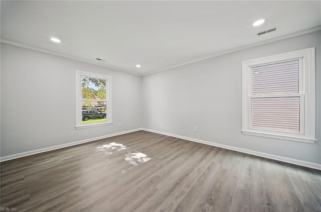 2460 Piney Bark Dr Property Photo 17