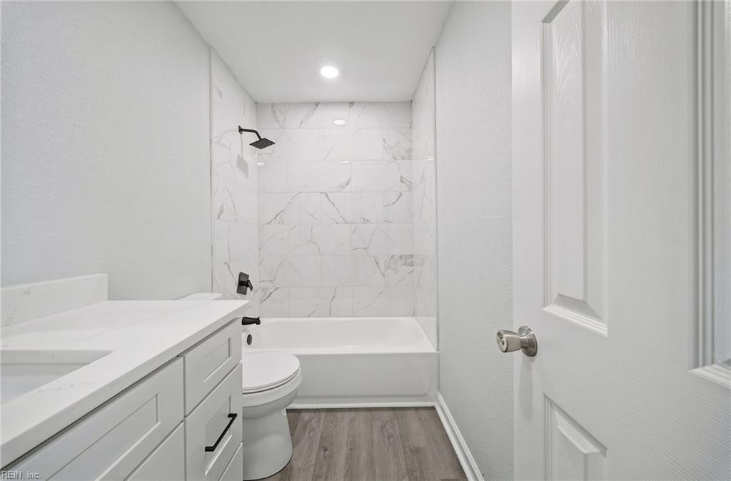 2460 Piney Bark Dr Property Photo 18