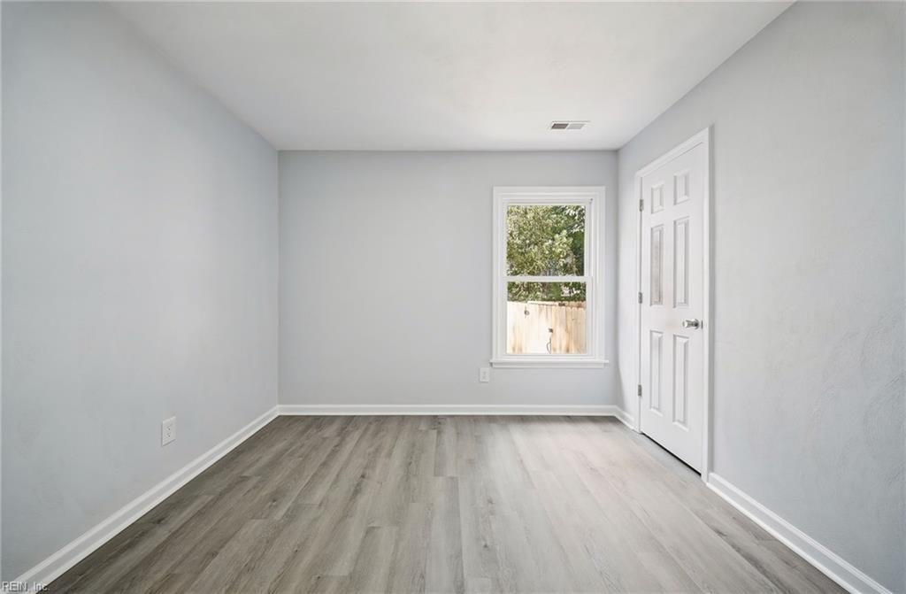2460 Piney Bark Dr Property Photo 19