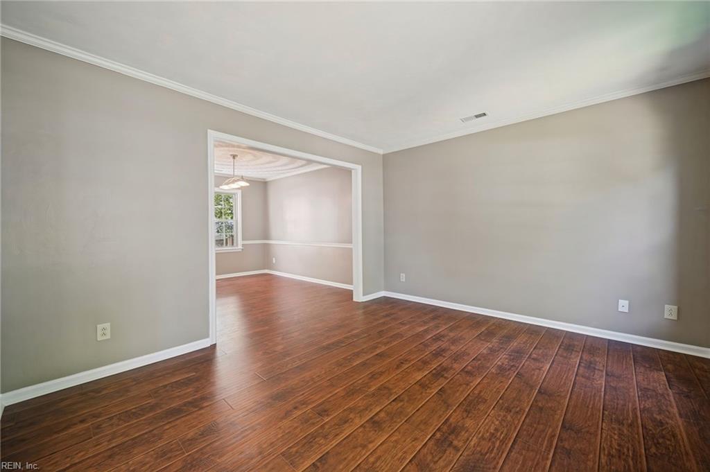 2028 Melstone Dr Property Photo 8
