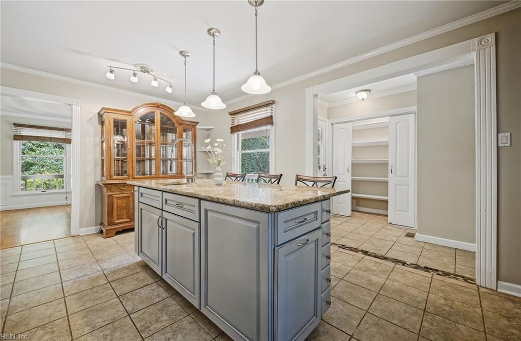 7743 Waters Edge Ln Property Photo 11