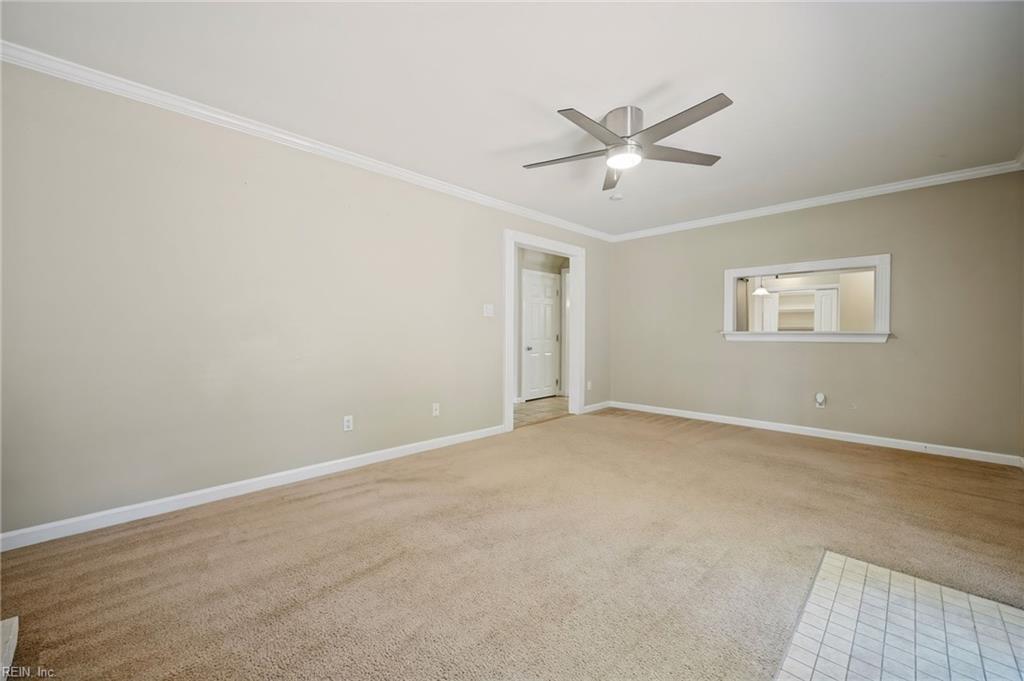 7743 Waters Edge Ln Property Photo 15