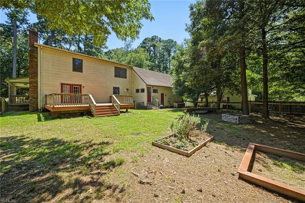 7743 Waters Edge Ln Property Photo 32