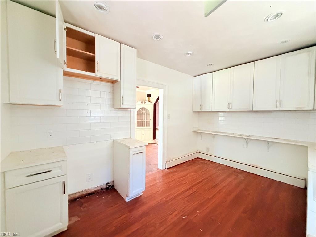 8518 Circle Dr Property Photo 3